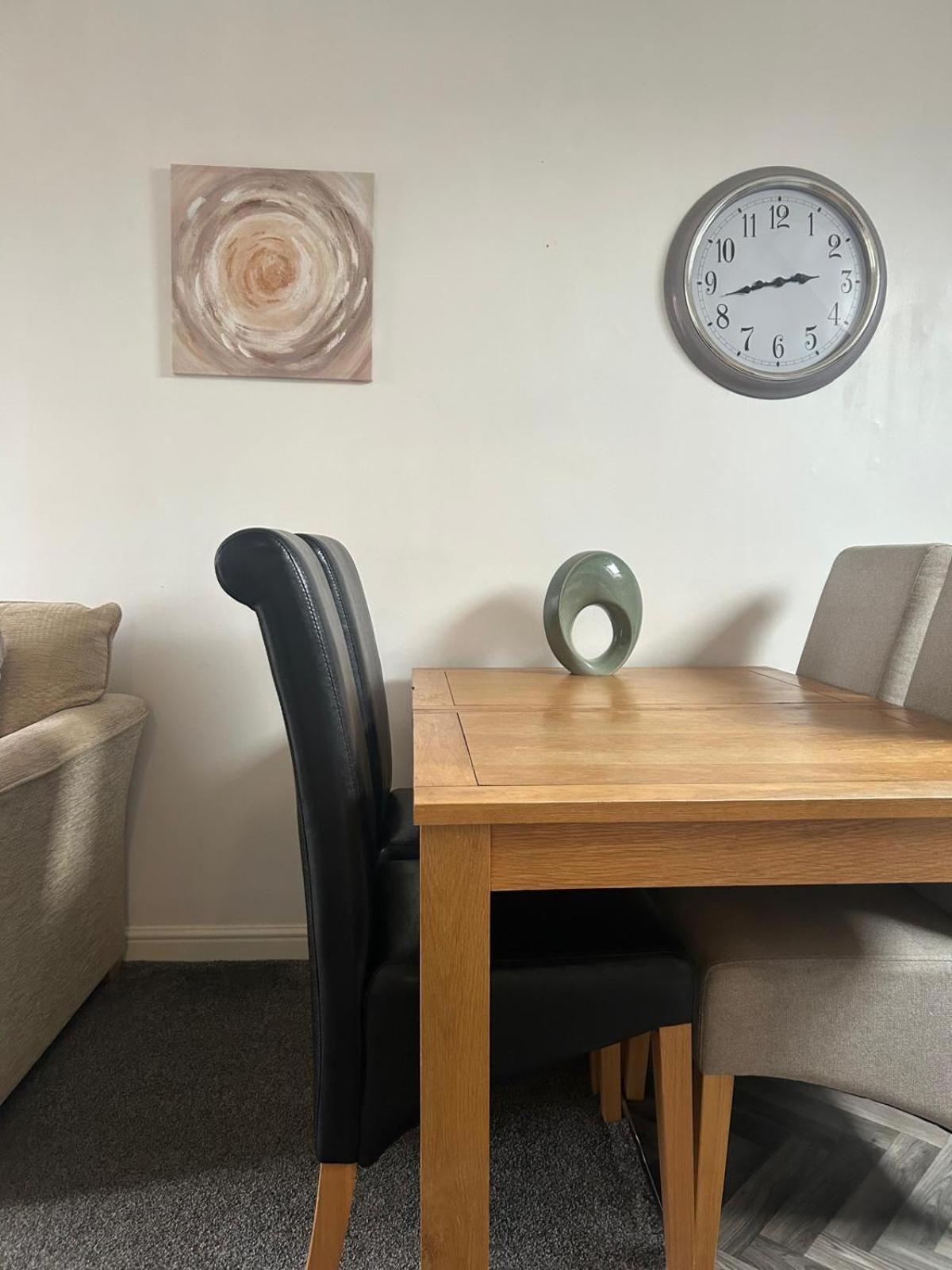 The Elms - Close To City Centre Cardiff Luaran gambar