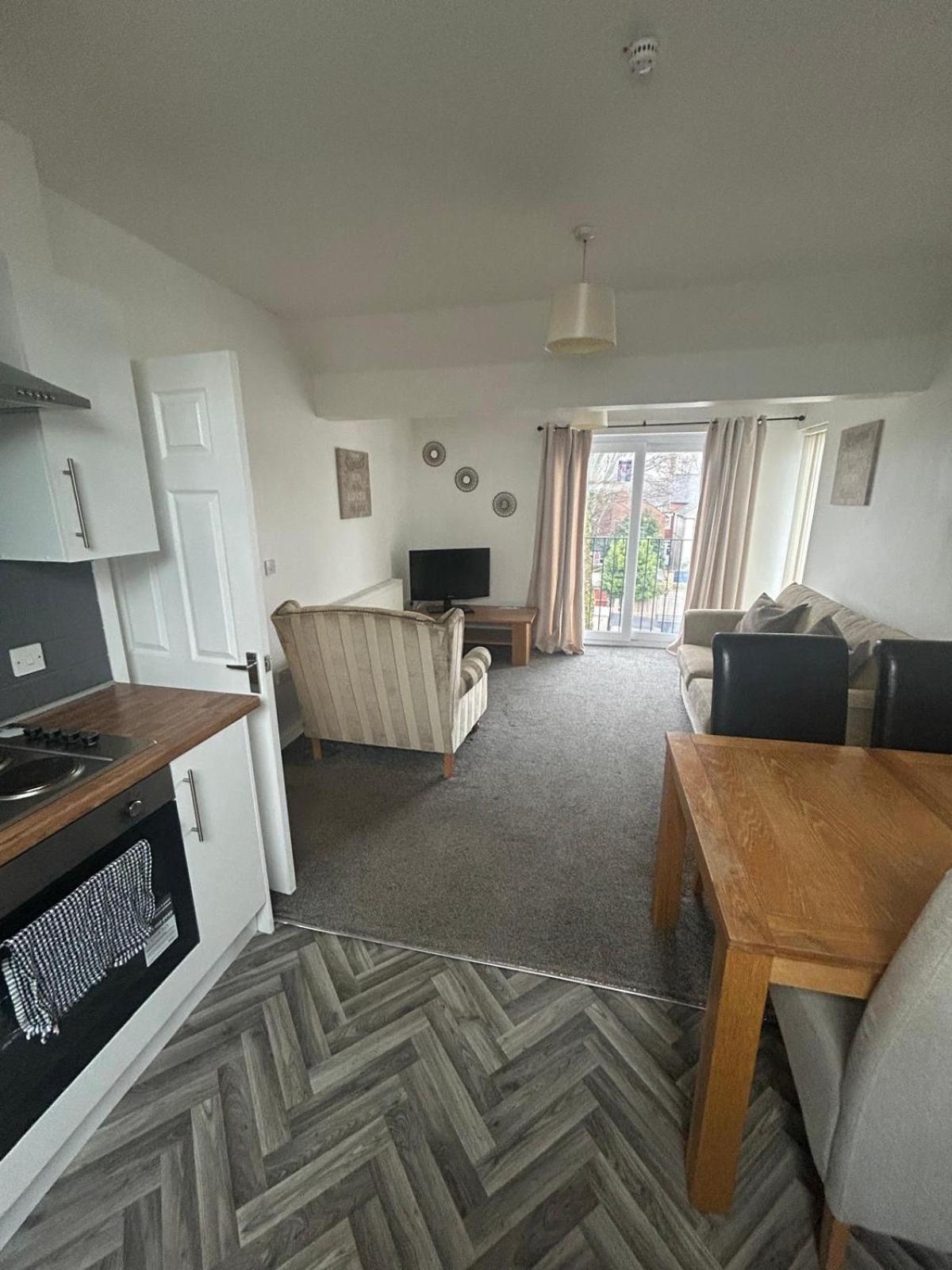 The Elms - Close To City Centre Cardiff Luaran gambar